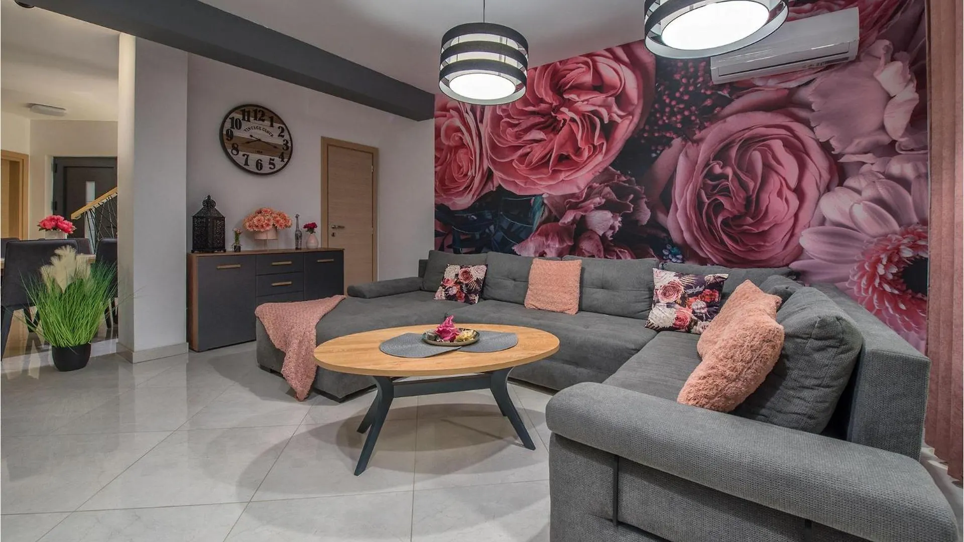 Villa Karlo Vir Holiday home